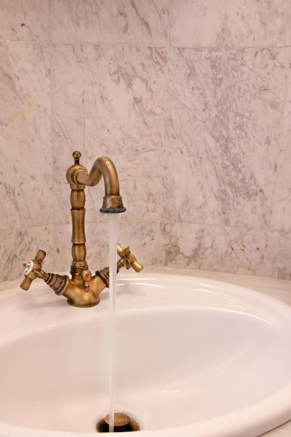 In Marble Hotel Volos Luaran gambar